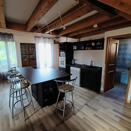 Duplex Maison De Village, Plages, Lesclesdenicole