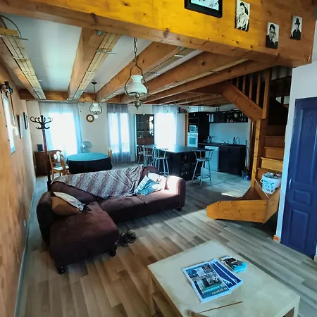 Apartment Duplex Maison De Village, Plages, Lesclesdenicole *